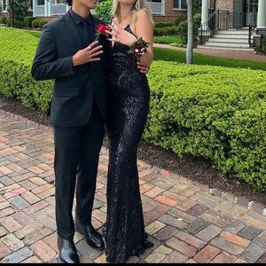 windsor black beaded prom dress
